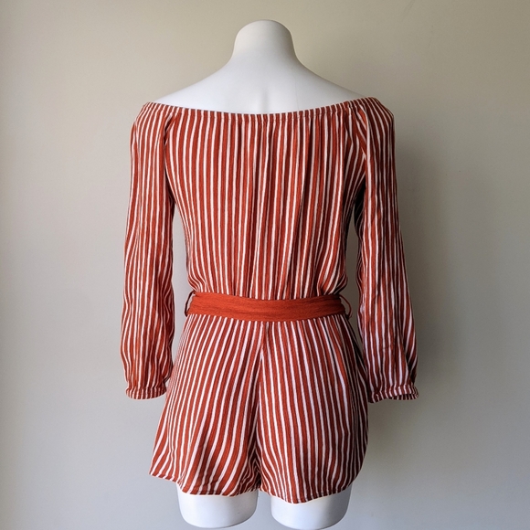 🌼 Forever 21 Striped Off-the-Shoulder Belted Romper - Picture 6 of 6